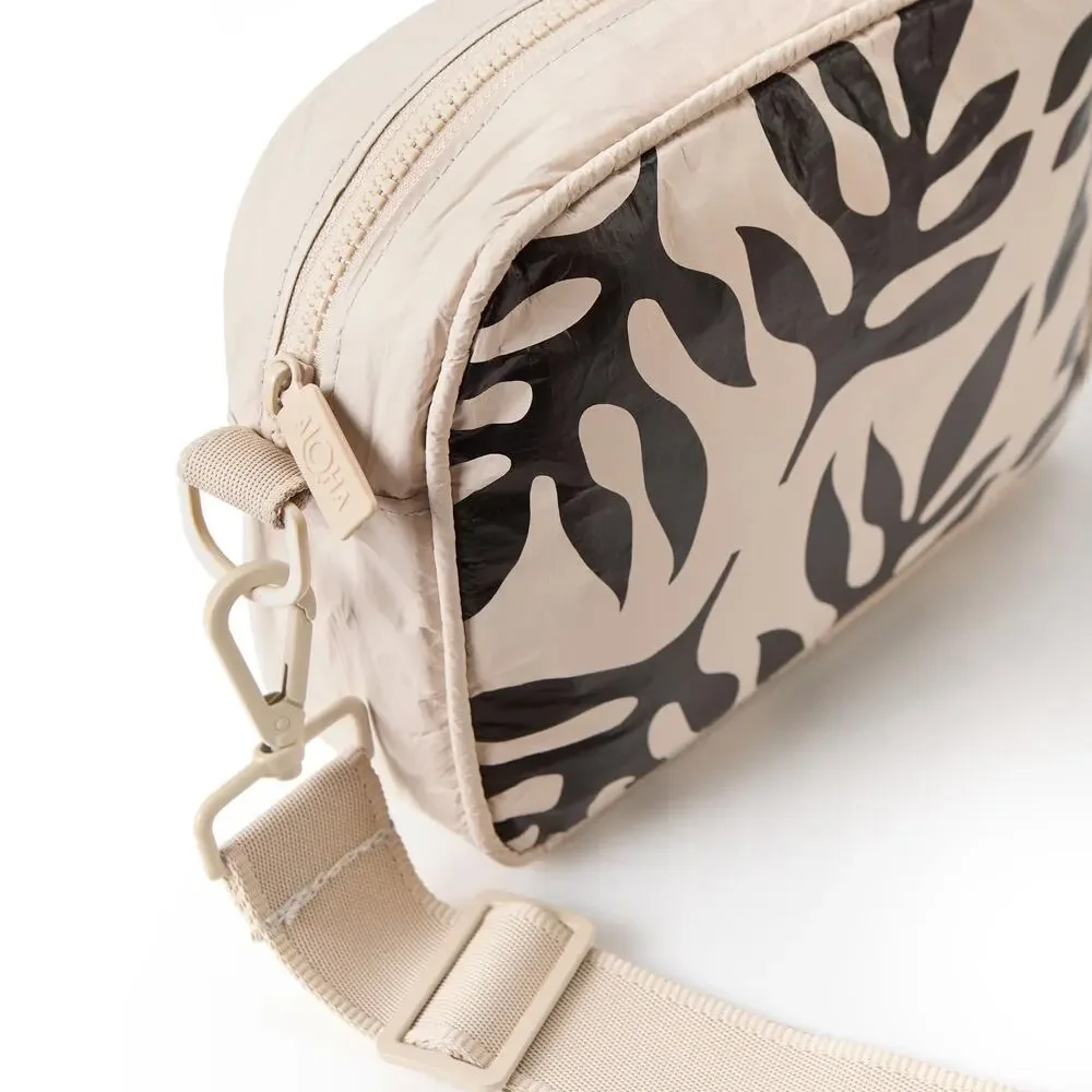 Aloha Collection• LE TOUR OLA Cross Body Bag Purse Black On Sandstone - Picture 7 of 12